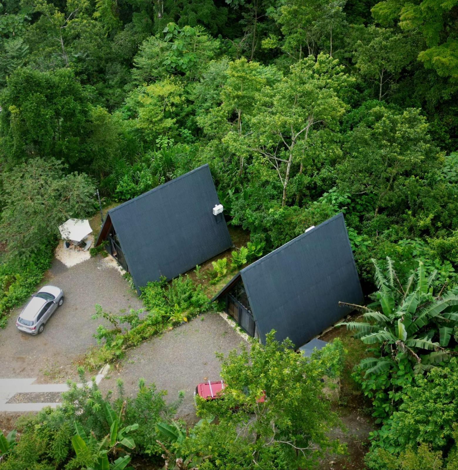 Yarumo Lodge, Rio Celeste Black Chalets Bijagua Exterior photo
