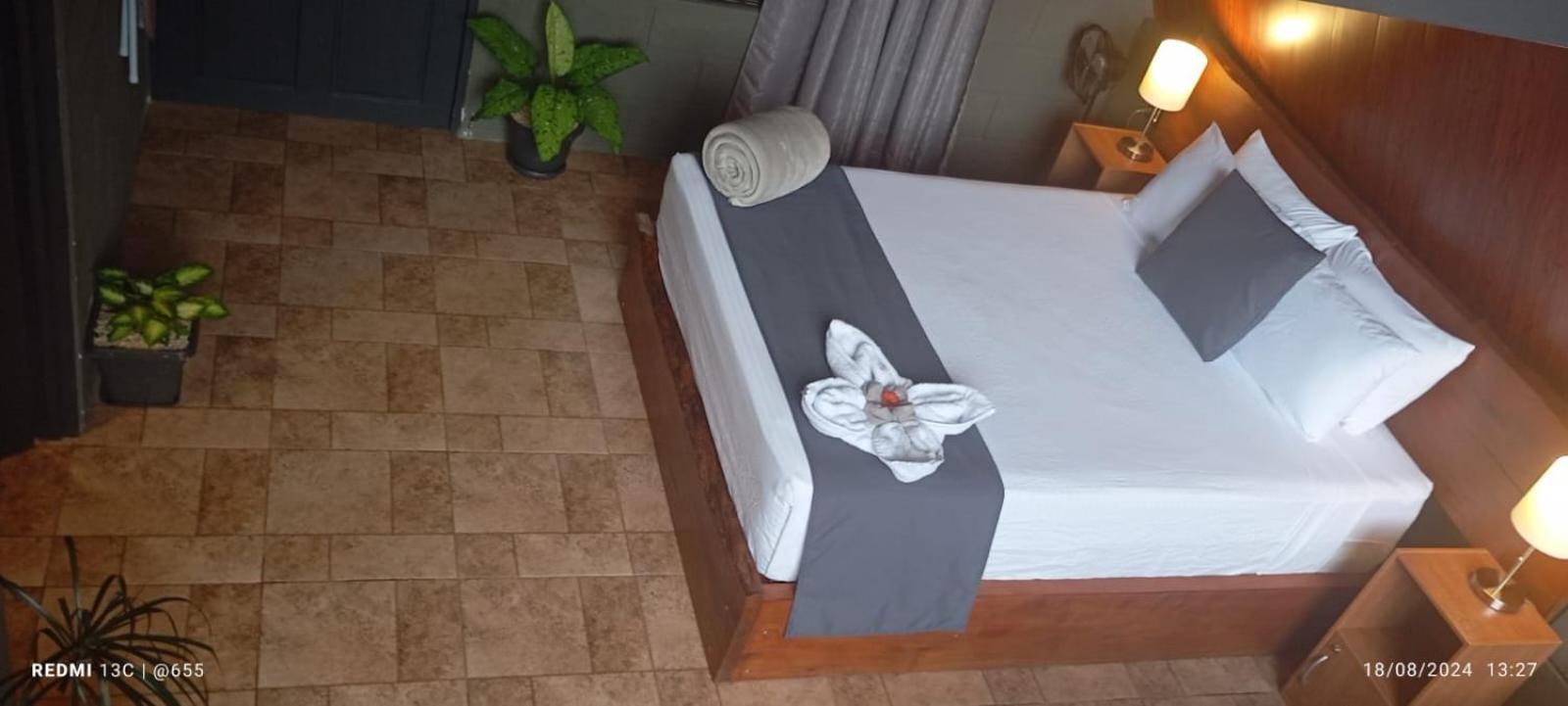 Yarumo Lodge, Rio Celeste Black Chalets Bijagua Exterior photo